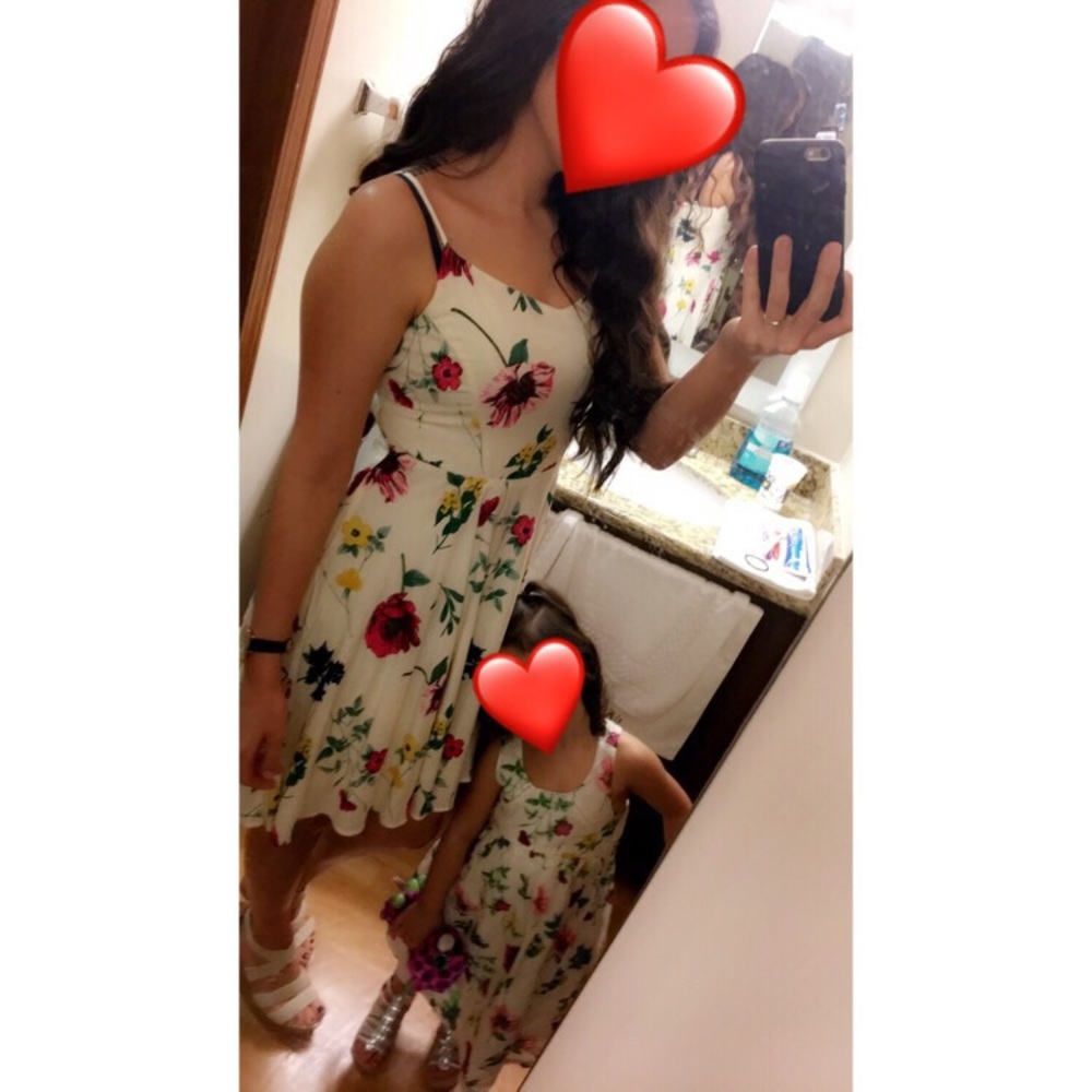 Floral Dress - Picture 7 of 7